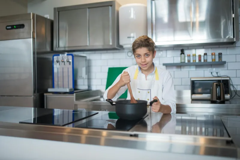 When School Lunch Actually Smelled Good: The Era Before Heat-and-Serve Took Over